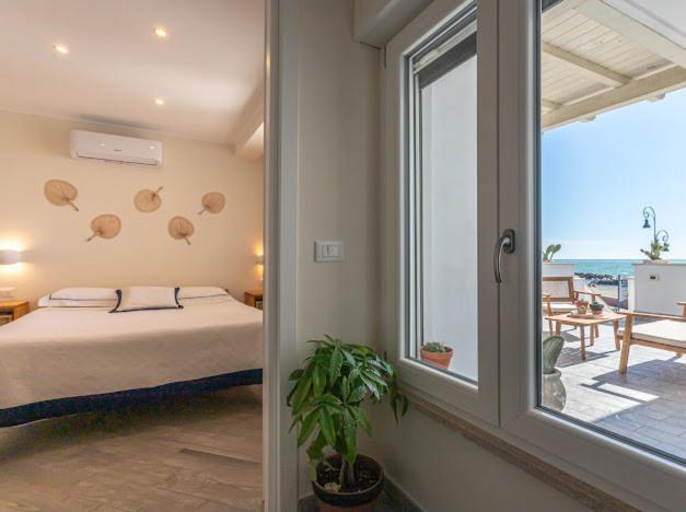 Casa Mira Luxury Sea House Fco Airport Lägenhet Fiumicino Exteriör bild