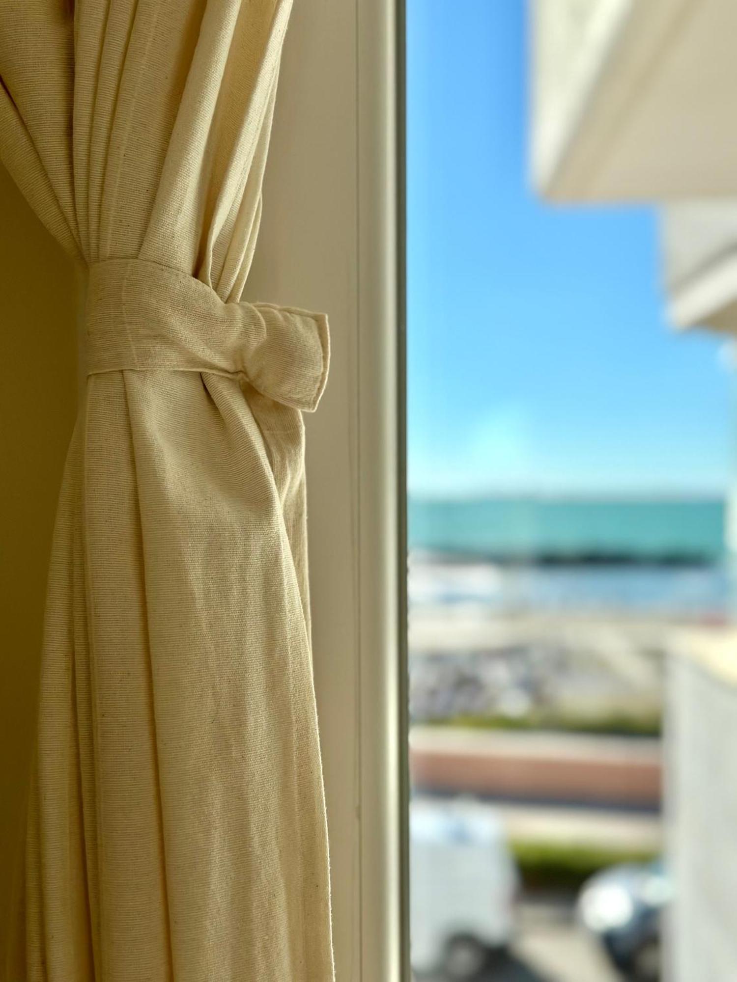 Casa Mira Luxury Sea House Fco Airport Lägenhet Fiumicino Exteriör bild